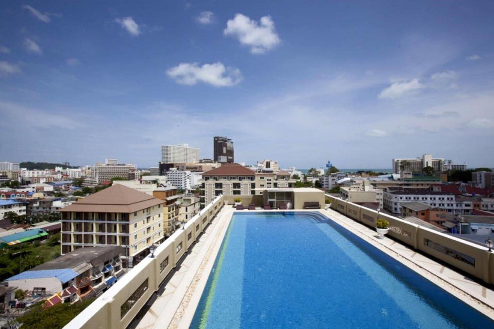 Lk Royal Wing Hotel Pattaya Eksteriør billede
