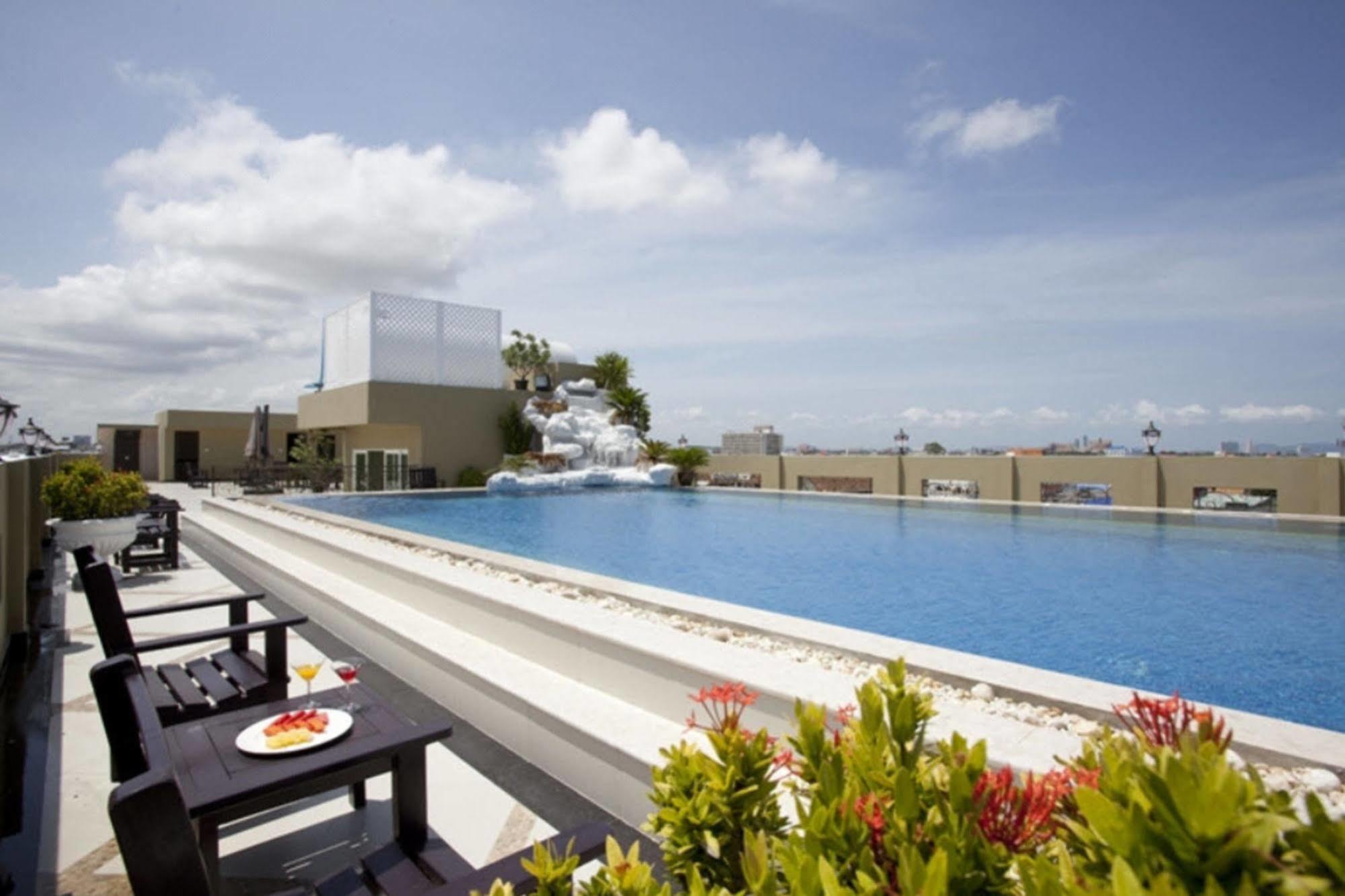 Lk Royal Wing Hotel Pattaya Eksteriør billede
